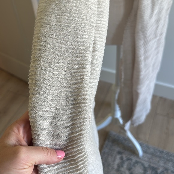 Modena Scarf - Picture 2 of 3